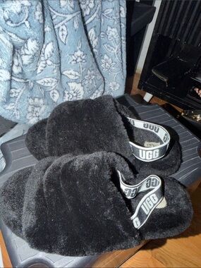 UGG Black Fluff Slide with Branded Heel Strap